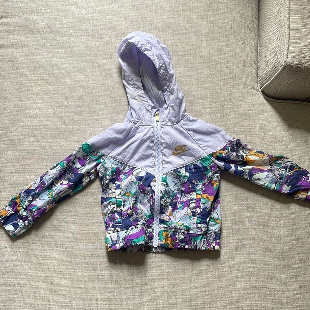 Gorgeous Nike girls toddler windbreaker size 2T